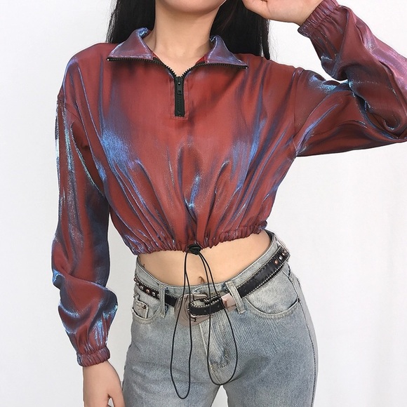 Iridescent crop pull over - Picture 2 of 4